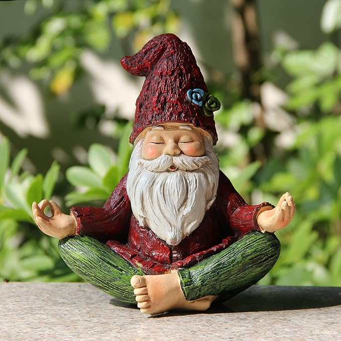 Garden Yoga Gnome Statue Outdoor Gnomes Figurine with Solar Lights