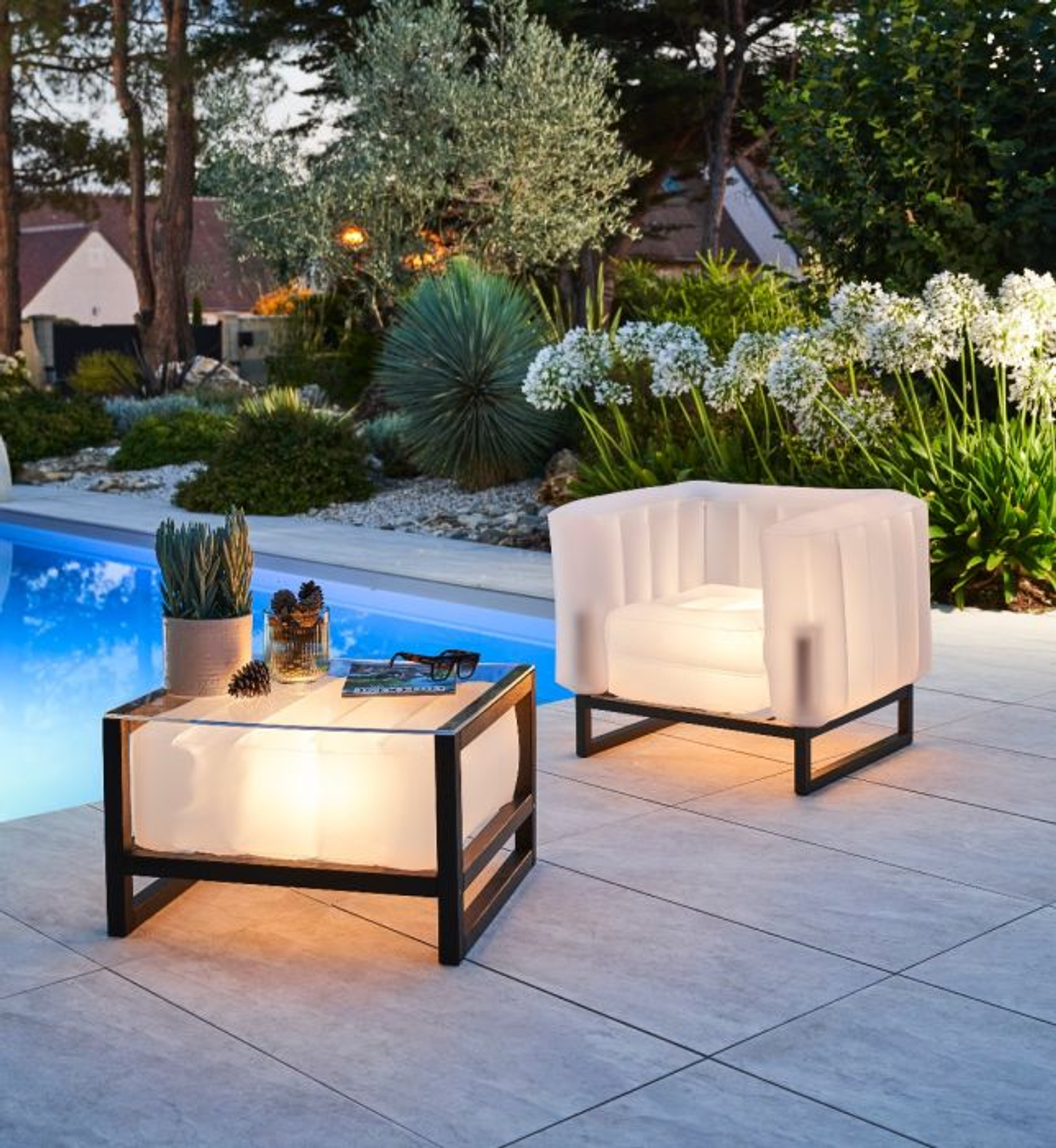 YOMI ARMCHAIR EKO WITH LIGHTING WOOD Frame (Color: WHITE  TRANSLUCENT)