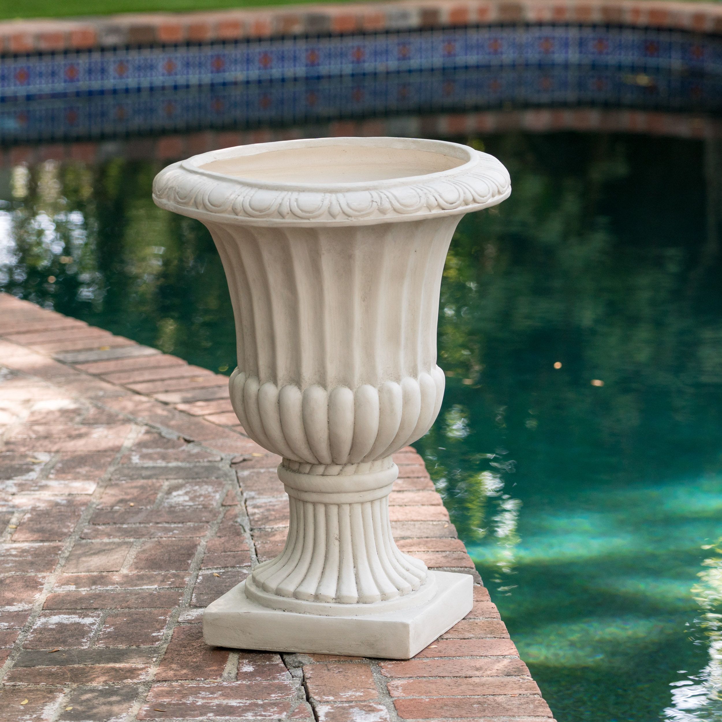 ITALIAN URN (Color: as Pic)